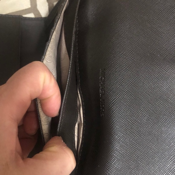 Sold - Picture 7 of 9